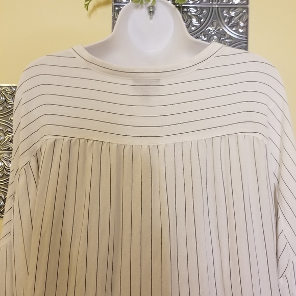 Black & White Classic Flowy Lightweight XXL - Picture 4 of 5